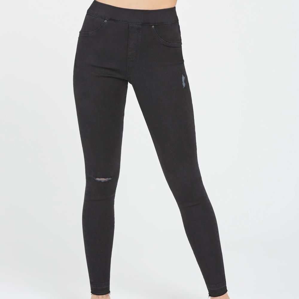 SPANX black pull On Skinny jeans jegging raw hem distressed